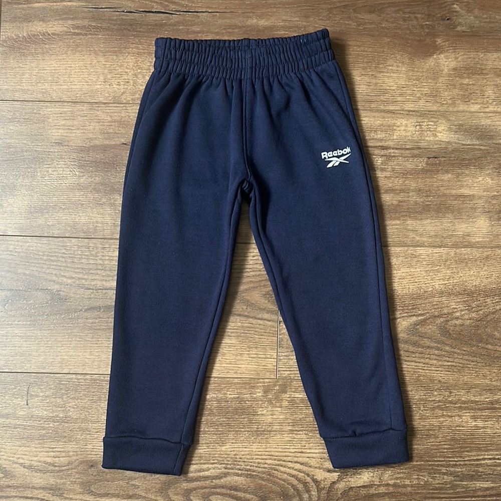 Reebok Kids Boys Navy Joggers Size 5